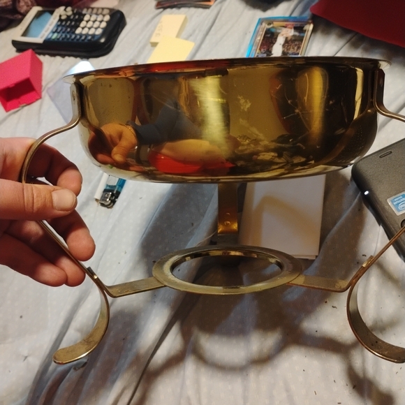 Elegant Gold Metal Bowl with Stand - Picture 1 of 5